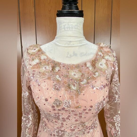 Mac Duggal Long Sleeve Floral Embroidered Tea Length Dress size 4 - Picture 5 of 16